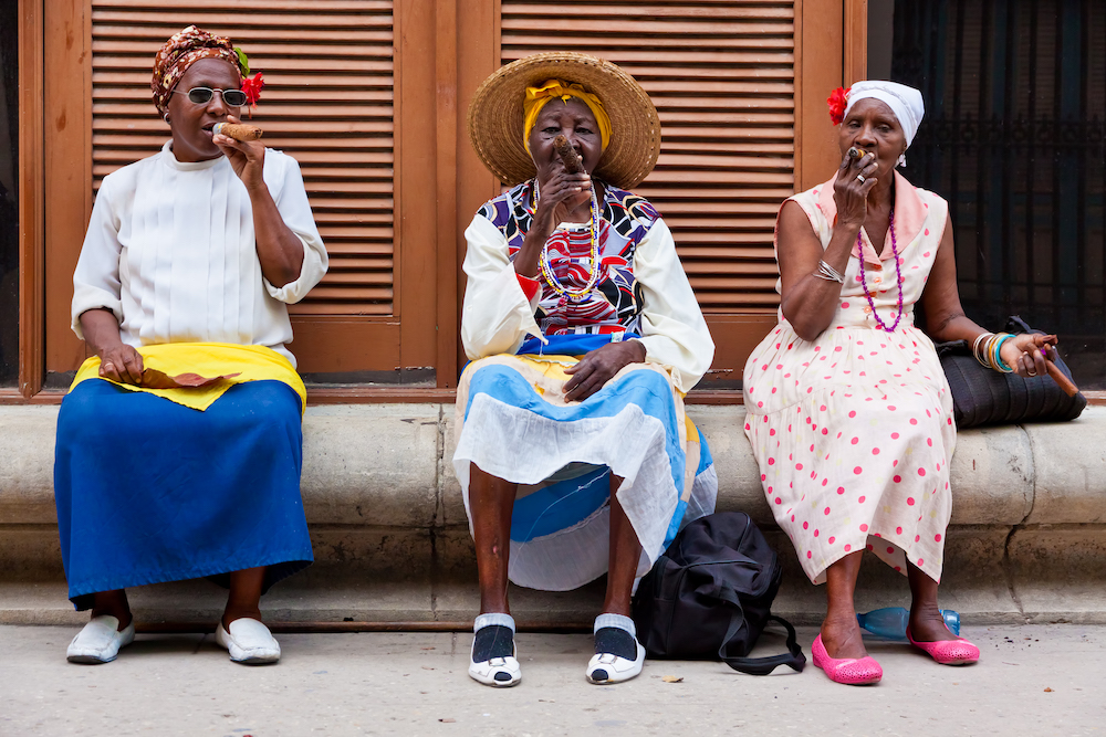 Ladies smoking cigars in Old Havana