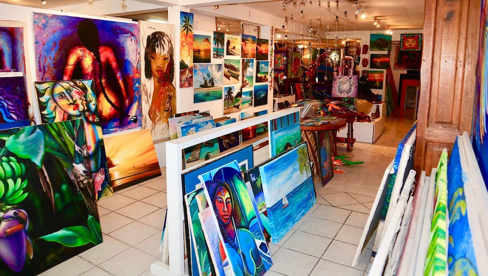 Belizean Arts Gallery.  Free or cheap things to do in San, Pedro Belize. 