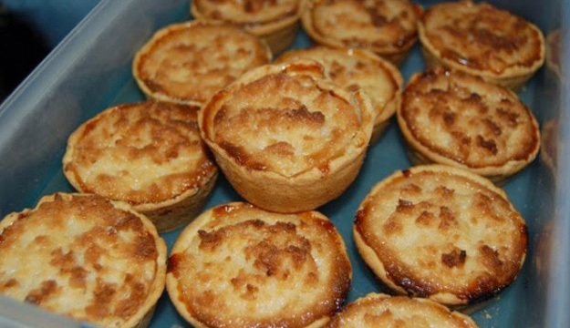 10 Delicious Foods To Try in Belize - Meat pies are delicious treat that you must try in Belize, City! 