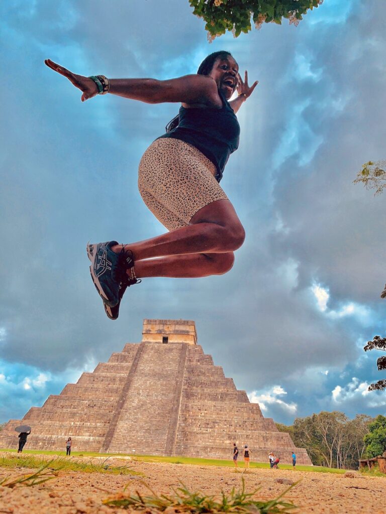 Lady Chin in Chichén Itzá, Mexico 