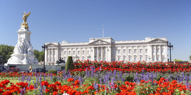 Image of Buckingham Palace in London, England.