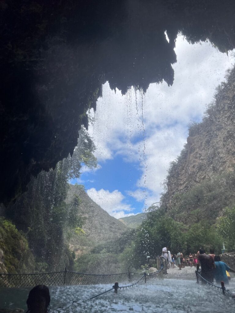 picture of mountains from inside a cave at Grutas Tolantongo.