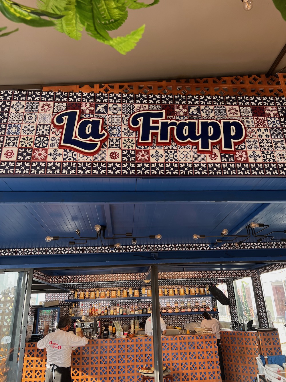 Picture of La Frapp at the El Mayor in Mexico City. 